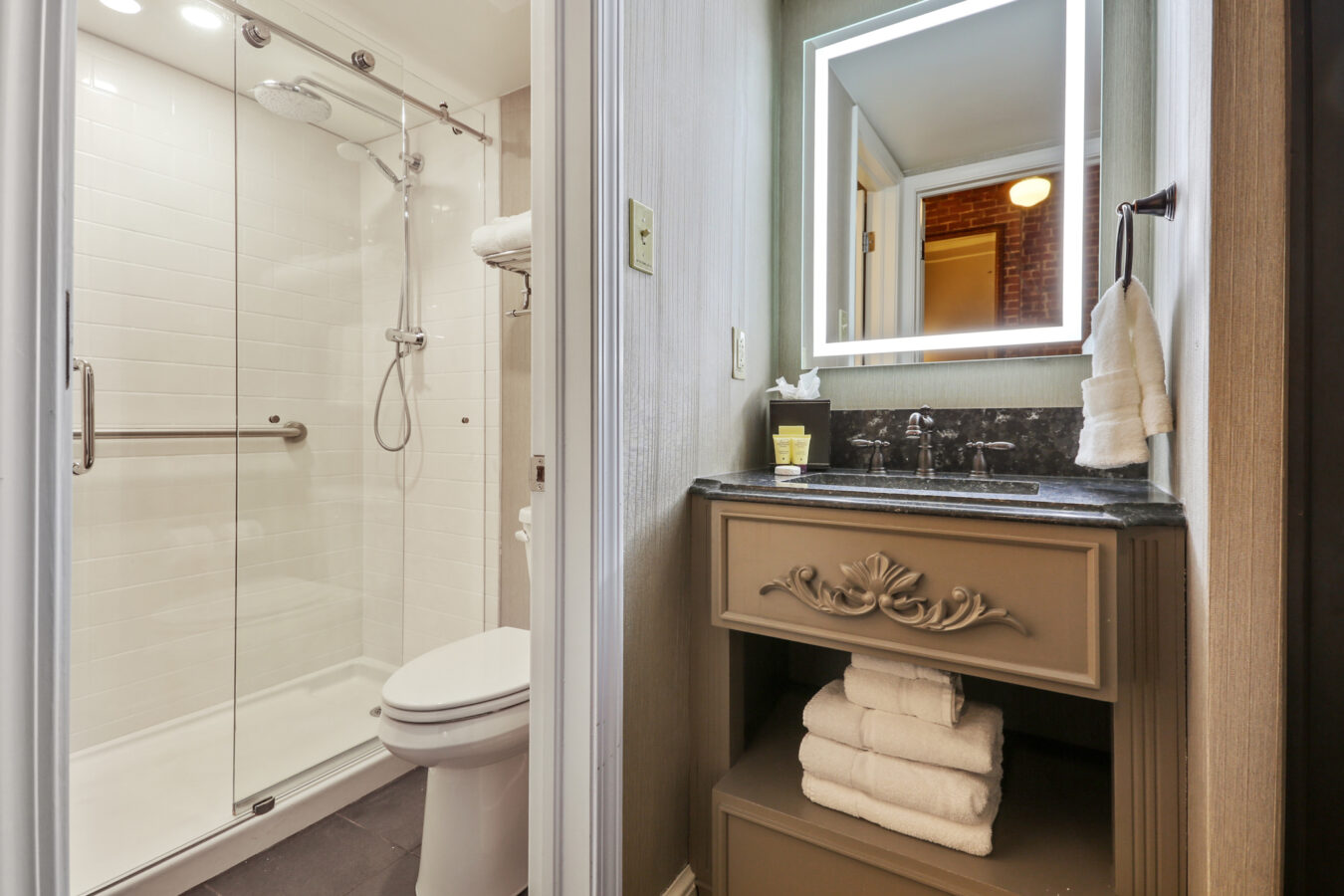 Bathroom Vanity Room